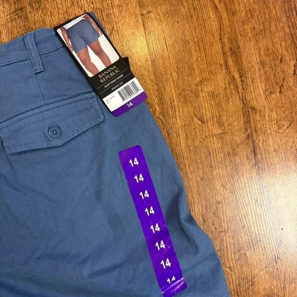 Banana Republic Blue Pleat Front Shorts Size 14 Cotton Blend 5.5" Inseam - Picture 3 of 7